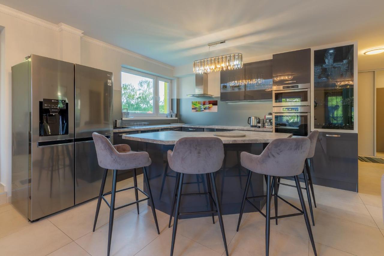 Ferienwohnung Admiral Luxury IV Apartman By Bltn Siófok Exterior foto