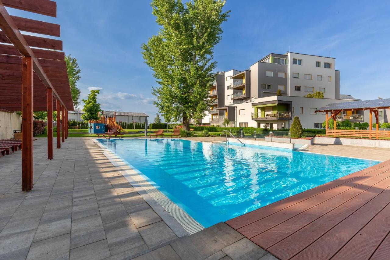 Ferienwohnung Admiral Luxury IV Apartman By Bltn Siófok Exterior foto